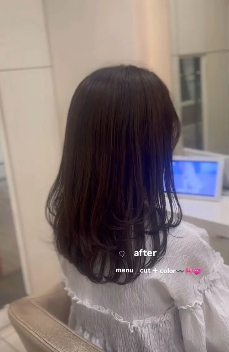 セミロング カット ヘアカラー 🎀さ こﾁ🎀のヘアスタイル
