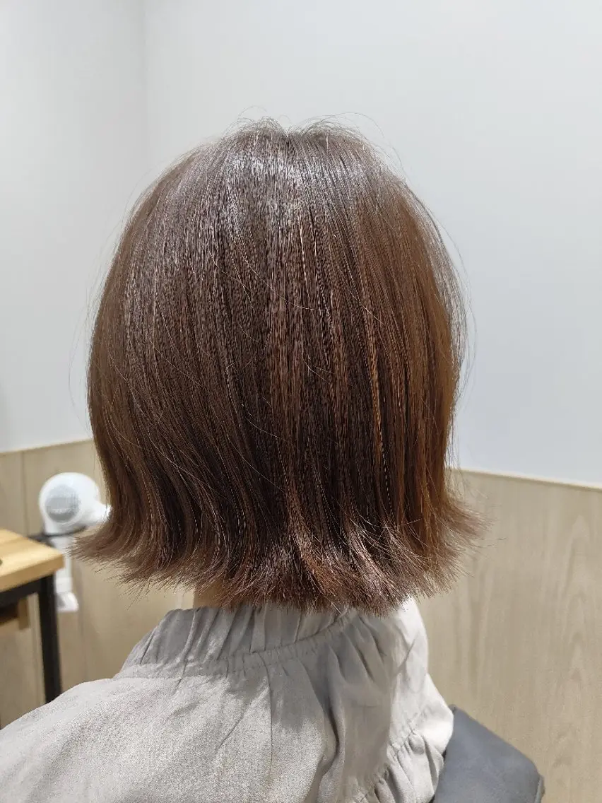 ショート カラー ショートヘア 外ハネヘア GO TODAY SHINのヘアスタイル