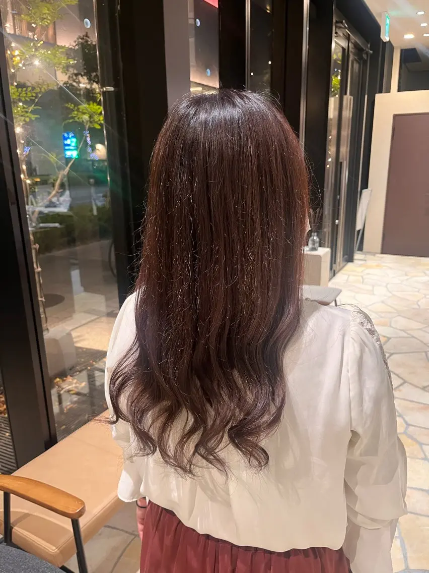 ロング カラー ブラウンカラー ピンクカラー ピンクブラウン 大槻 穂都のヘアスタイル