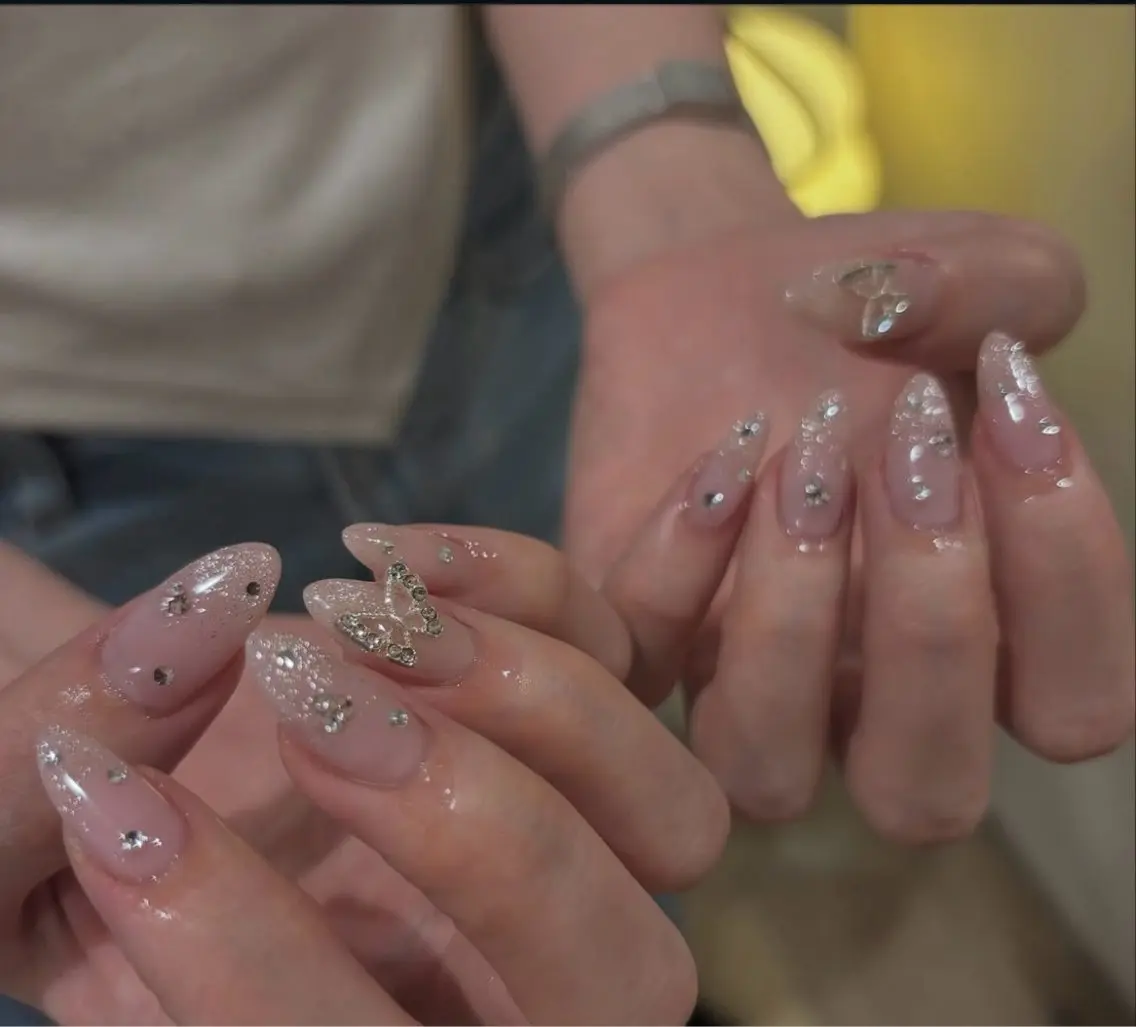 ネイル ハンドネイル BERA NAILSのネイルデザイン