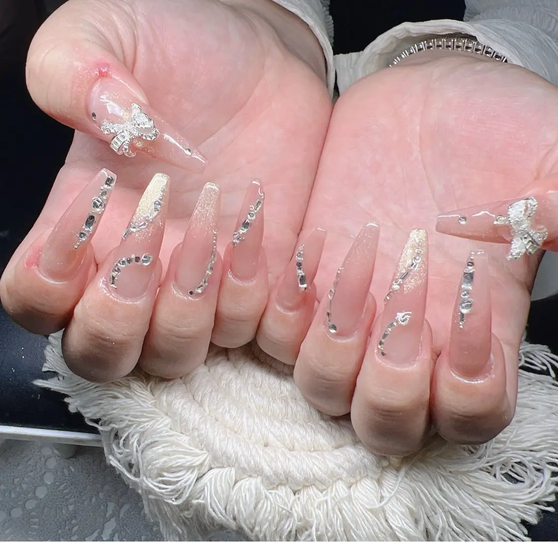 ネイル 長さ出し グラデーション 卒業式 キラキラネイル マグネットネイル ハンドネイル Lee Nailsのネイルデザイン