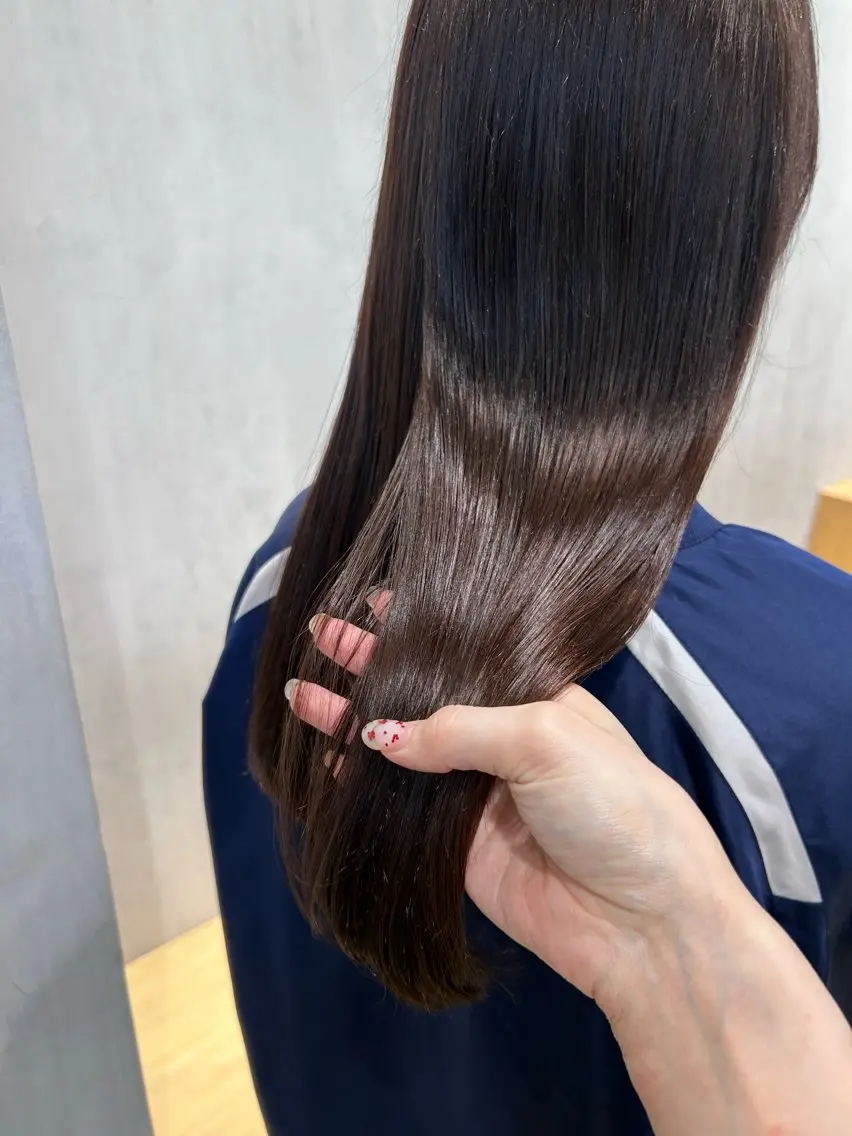 セミロング 縮毛矯正 トリートメント レイヤーカット/ツヤ 縮毛矯正/アチワのヘアスタイル