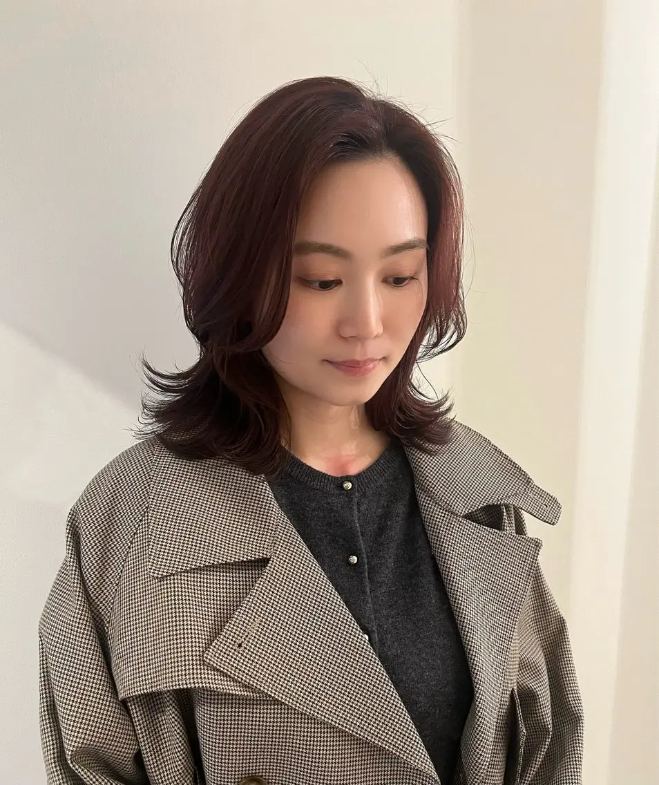 ミディアム カラー ブラウンカラー レッドカラー カット ヘアカラー トリートメント 工藤 梨花のヘアスタイル