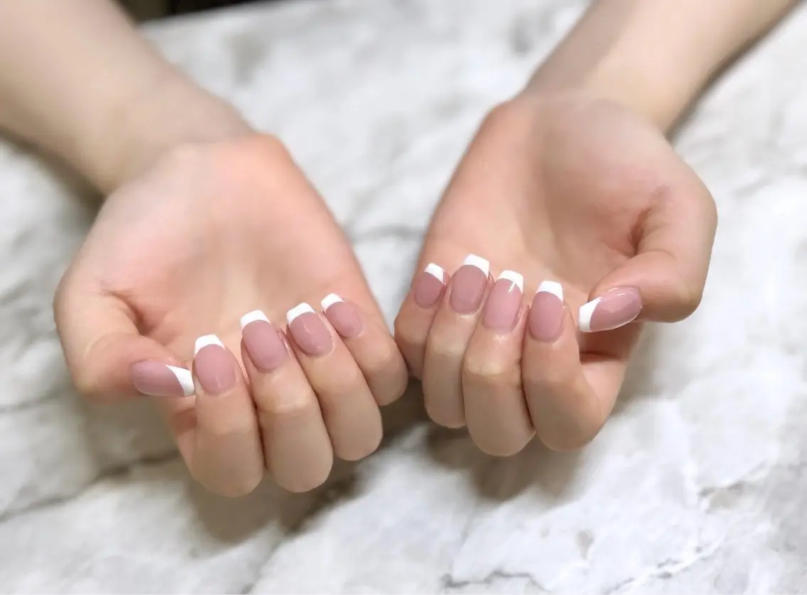 ネイル フレンチネイル Zir nail 津田沼♡小鈴のネイルデザイン