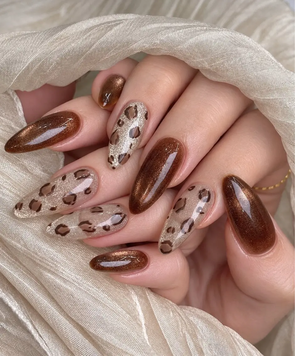 ネイル キラキラネイル 韓国ネイル マグネットネイル 持ち込み ワンホンネイル ハンドネイル ハンドケア Luna nail_Royalのネイルデザイン