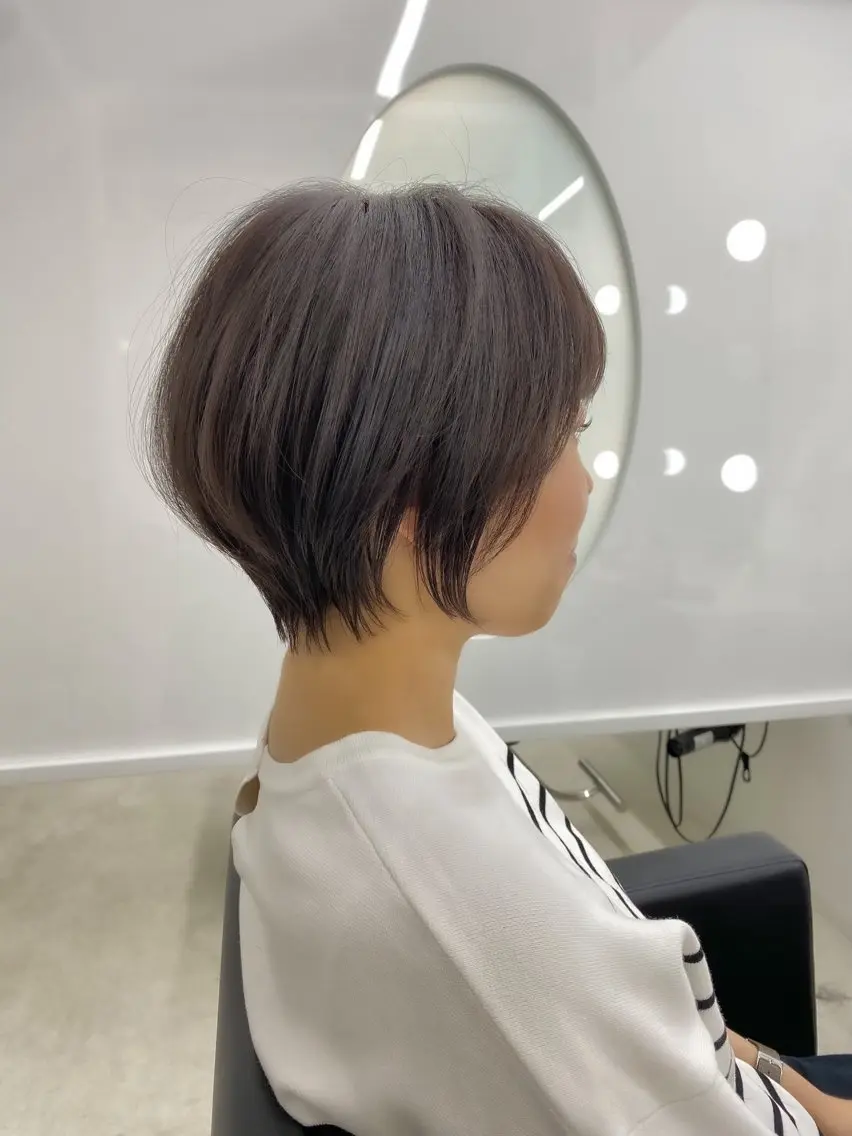ショート 切りっぱなしボブ ショートボブ 丸みショート アッシュ ボブ 宮腰一磨 ・ショート・ボブ🌿のヘアスタイル