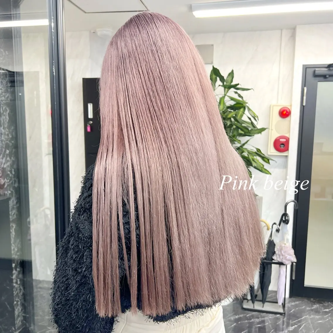 ロング カラー シールエクステ ハイトーンカラー エクステ シールエクステ特化 ハイトーン、NANAのヘアスタイル