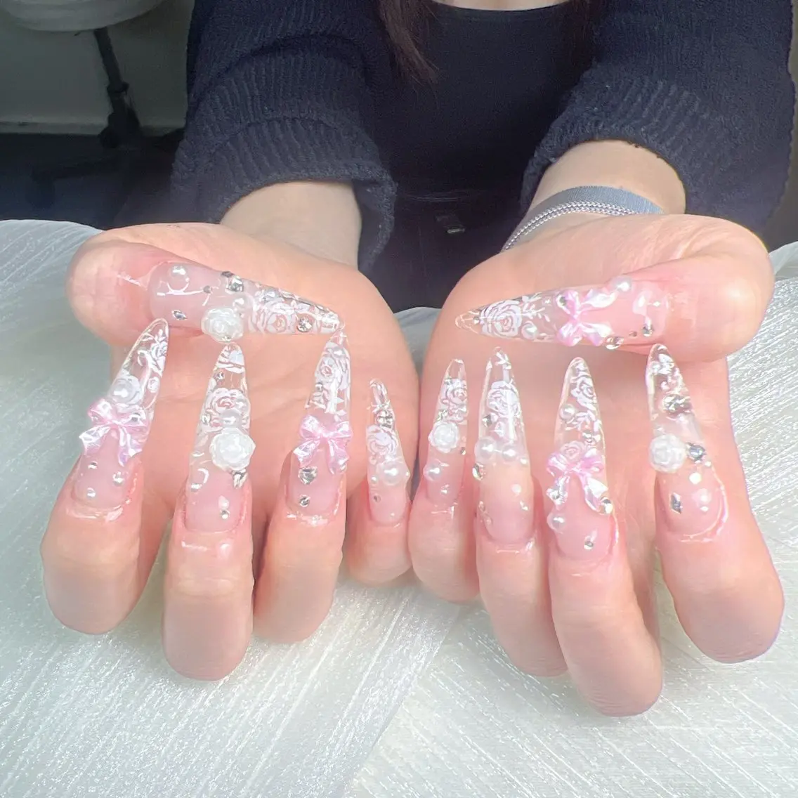 ロング ハンドネイル ハンドケア Mika Nail 池袋のネイルデザイン