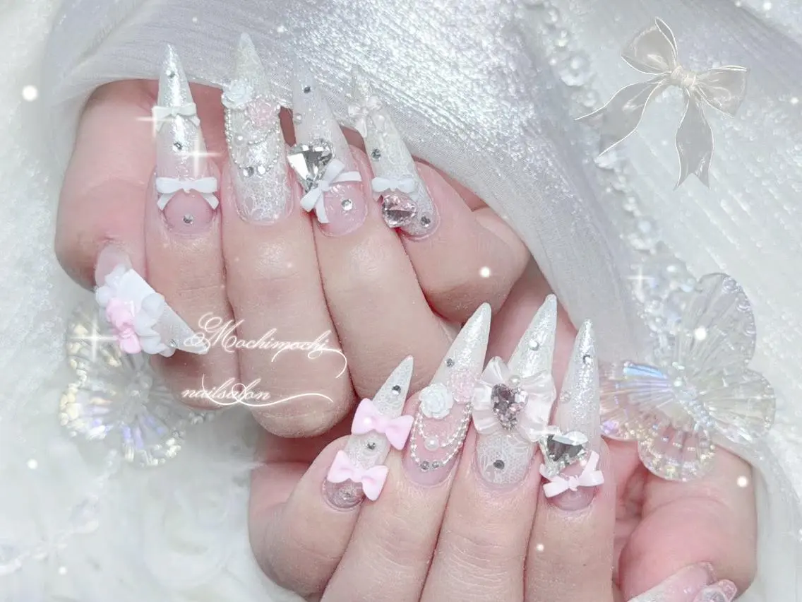 ネイル 長さ出し キラキラネイル 韓国ネイル ロングネイル マグネットネイル ハンドネイル ハンドケア Hachimochi 🌸長さ出し専門店のネイルデザイン