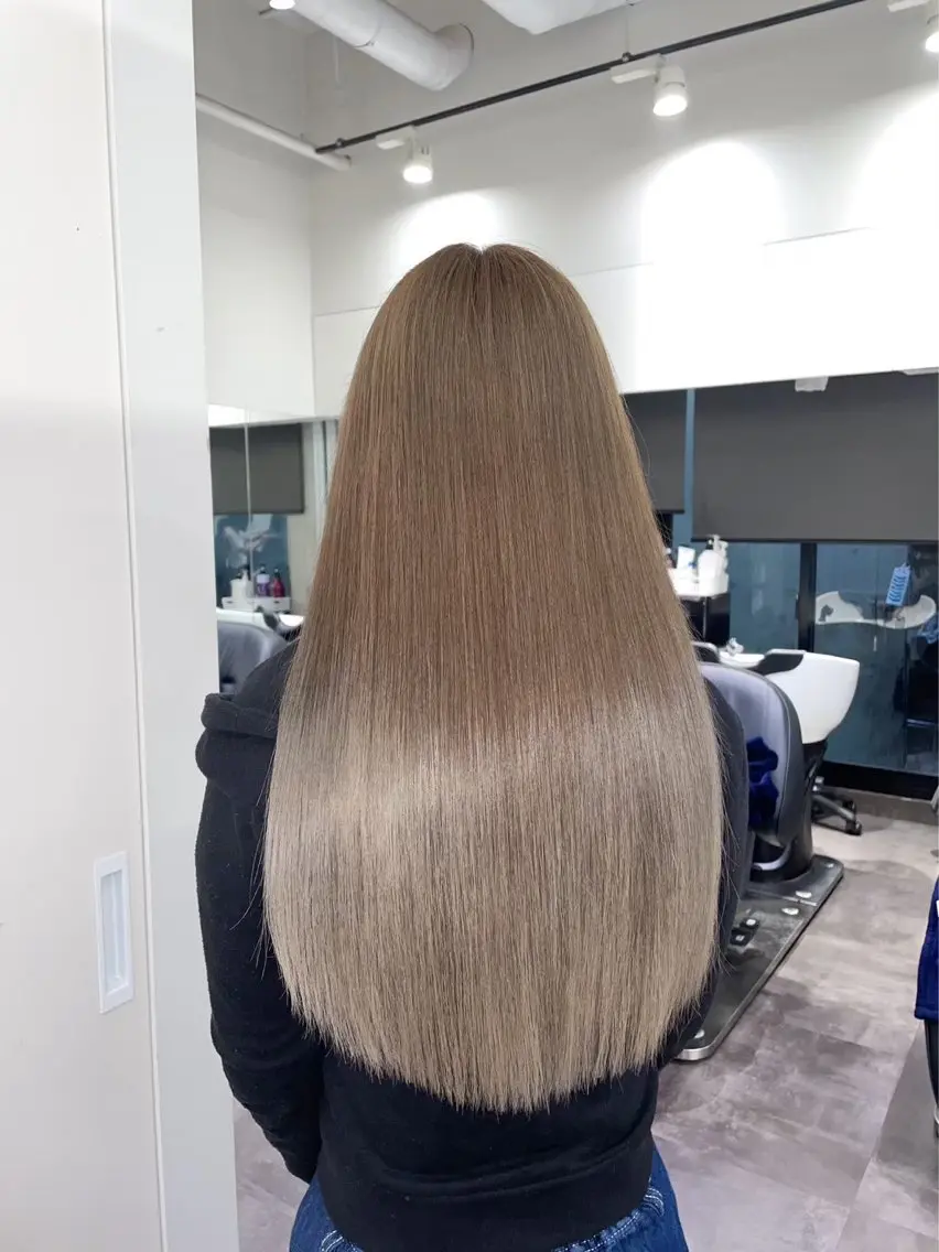 ロング カラー シールエクステ ベージュカラー ブリーチ ブロンド ブロンドベージュ 🦋韓国hair🦋 エクステ店長sakiのヘアスタイル