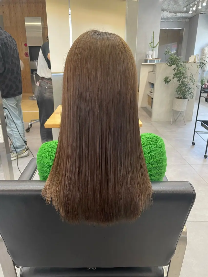 セミロング 髪質改善 カット 縮毛矯正 トリートメント shes梅田 はまもとのヘアスタイル