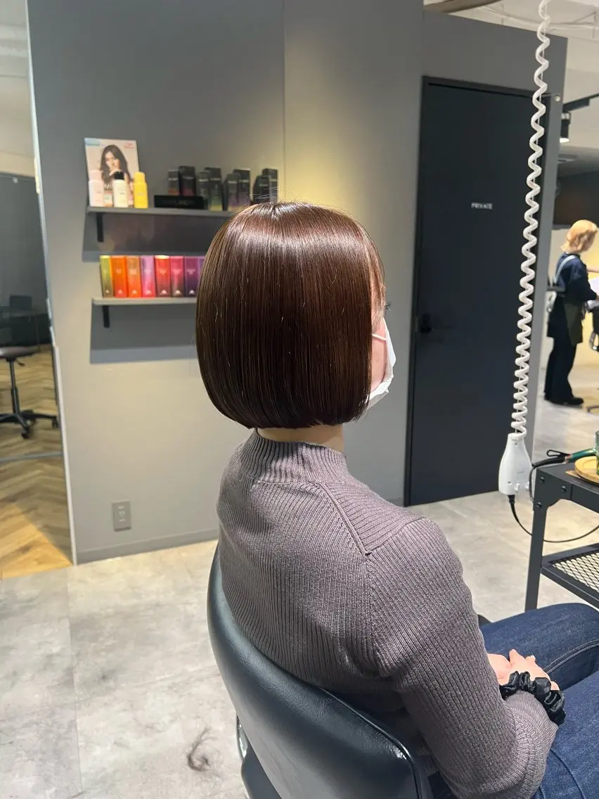 ショート ボブ 重里 瑠花のヘアスタイル