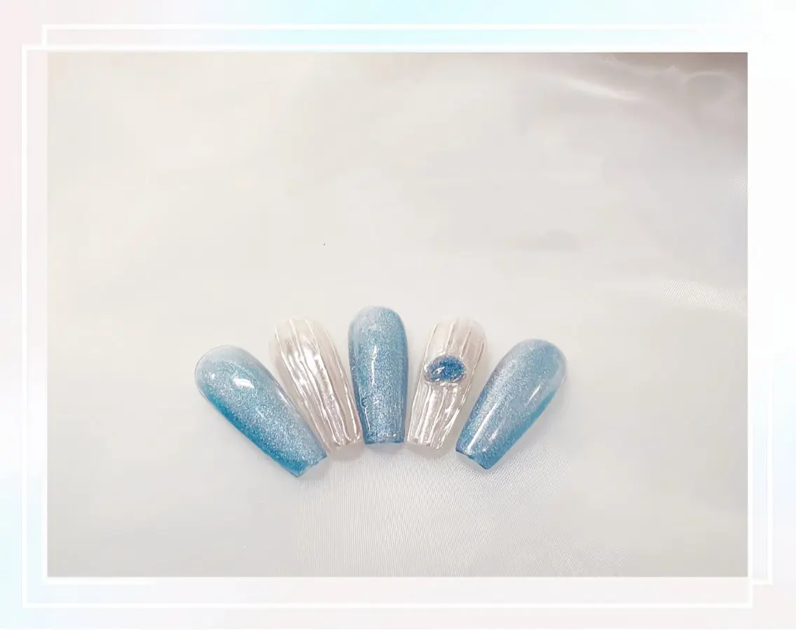 ネイル H1 NAIL エミのネイルデザイン