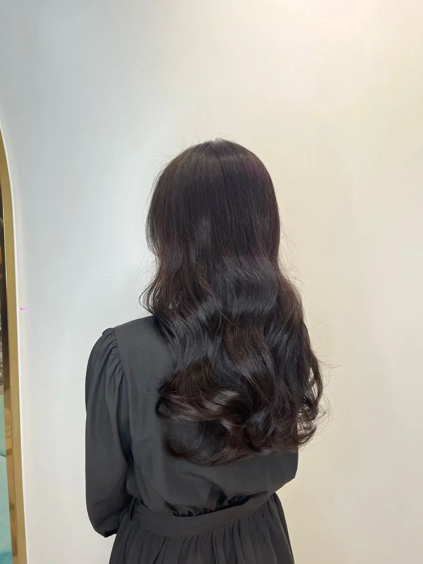 ロング カラー ブリーチ ブリーチなしカラー 𝑹𝒊𝒉𝒐🎀 名駅/大人韓国ヘアのヘアスタイル
