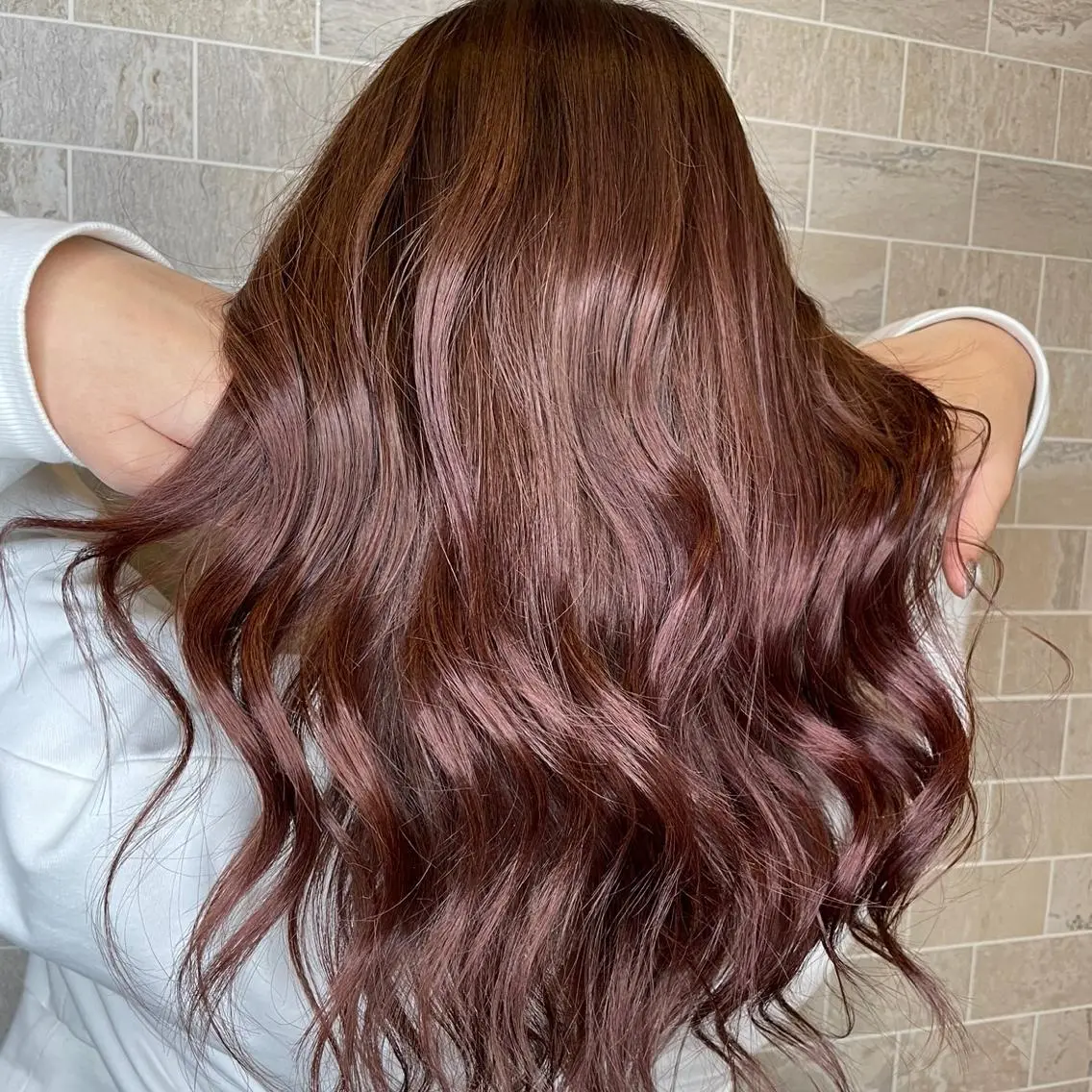 ロング 齋藤 樹里のヘアスタイル
