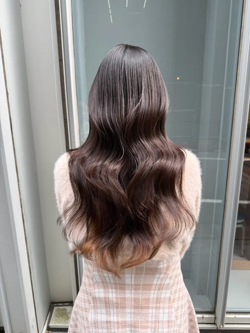ミディアム エクステ カット ヘアカラー トリートメント wool TOKYO ありさのヘアスタイル