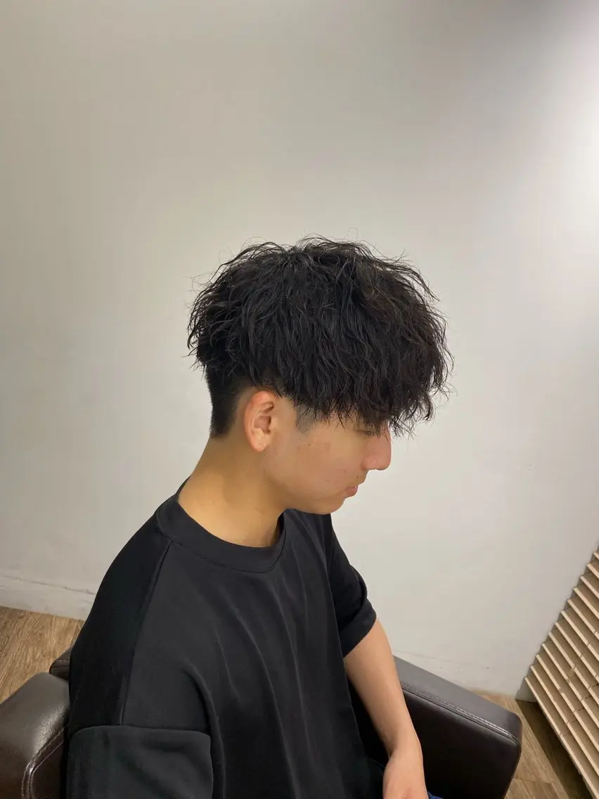 パーマ メンズ 原田 涼矢のヘアスタイル