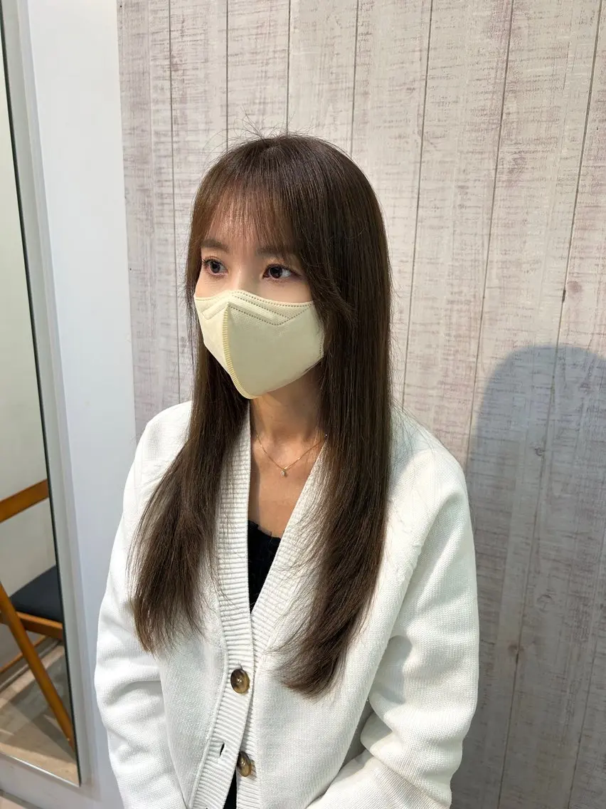 ロング 顔周りカット トリートメント ハヤシ ナルミのヘアスタイル