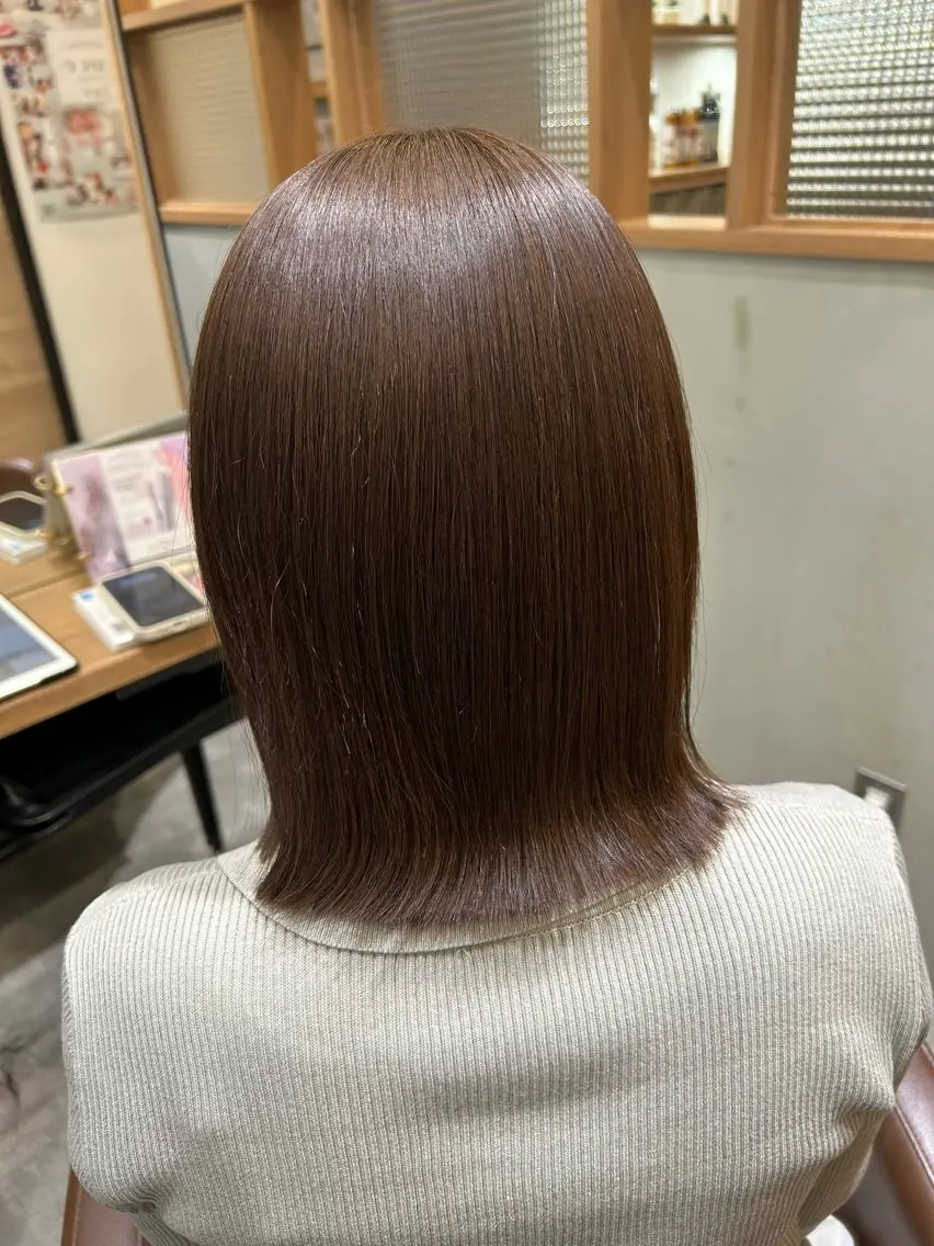 ミディアム カラー ベージュカラー 透明感カラー カット ヘアカラー 穐山 翔也のヘアスタイル