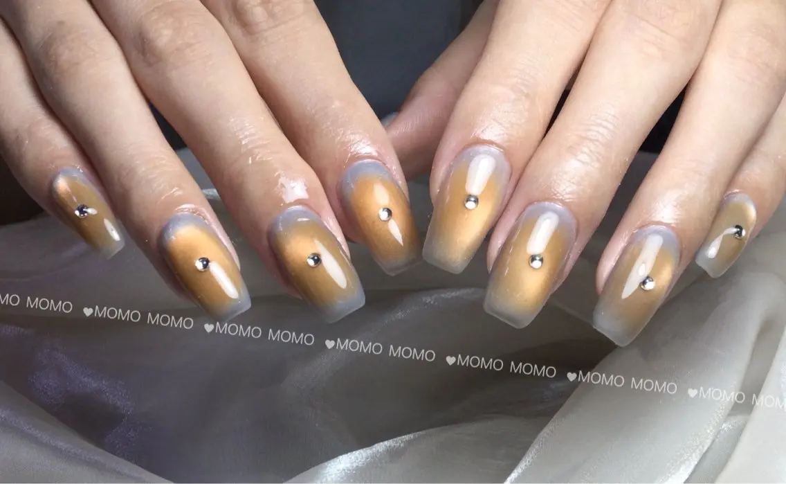 ネイル ニュアンスネイル ワンホンネイル NIITSU YUNAのネイルデザイン