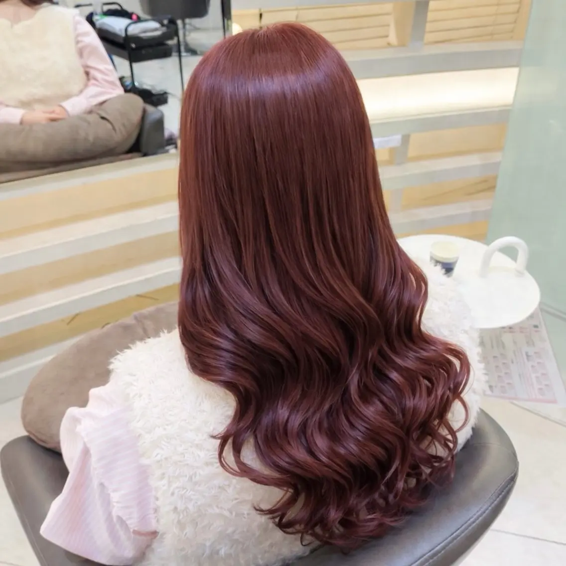ミディアム カラー ブリーチ ブリーチなしカラー ピンクカラー レッドカラー カット ヘアカラー トリートメント 暖色カラー/ボブ/ 銀座/モエのヘアスタイル