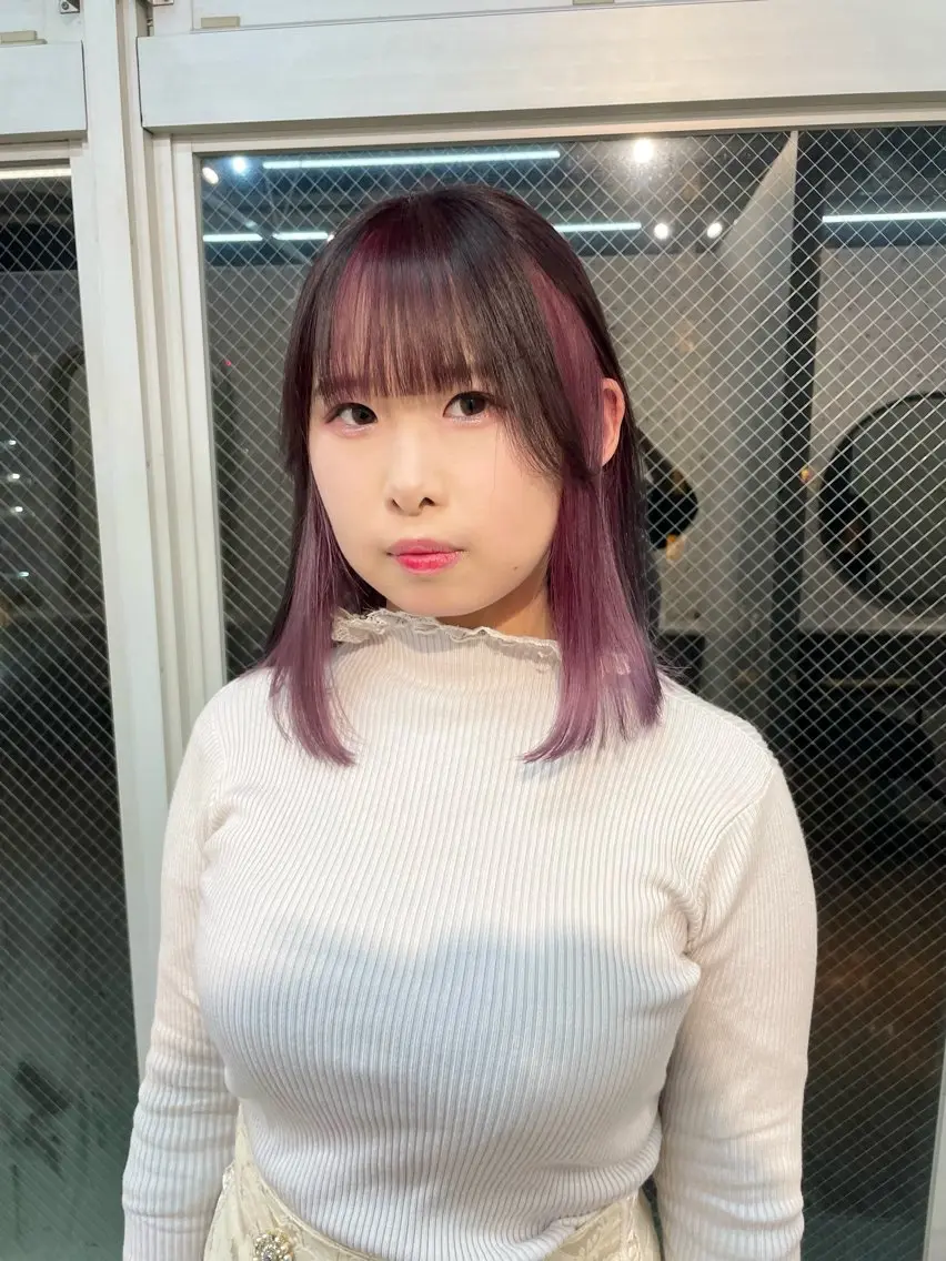 セミロング カラー ピンクカラー ヘアカラー SHOTO ハイトー ン/ブロンドカラーのヘアスタイル