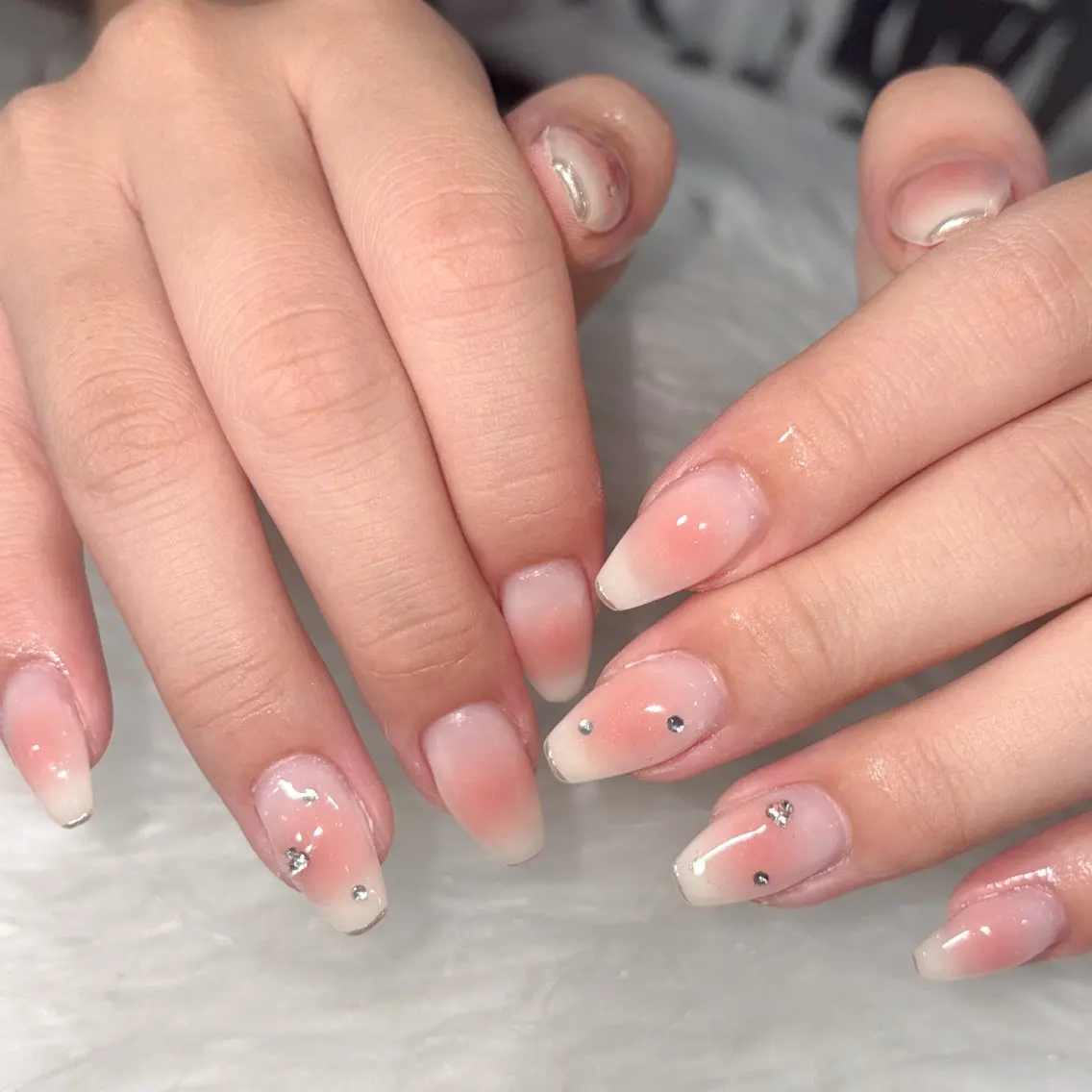 ネイル ハンドネイル LAVISH manaのネイルデザイン