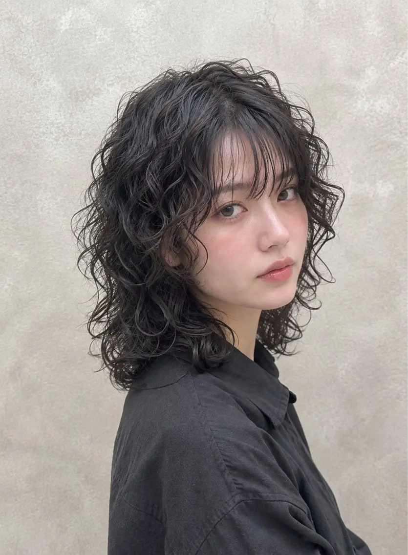 ミディアム パーマ ミディアムパーマ レイヤーカット ウルフカット 【enil代表】 杉林和哉のヘアスタイル