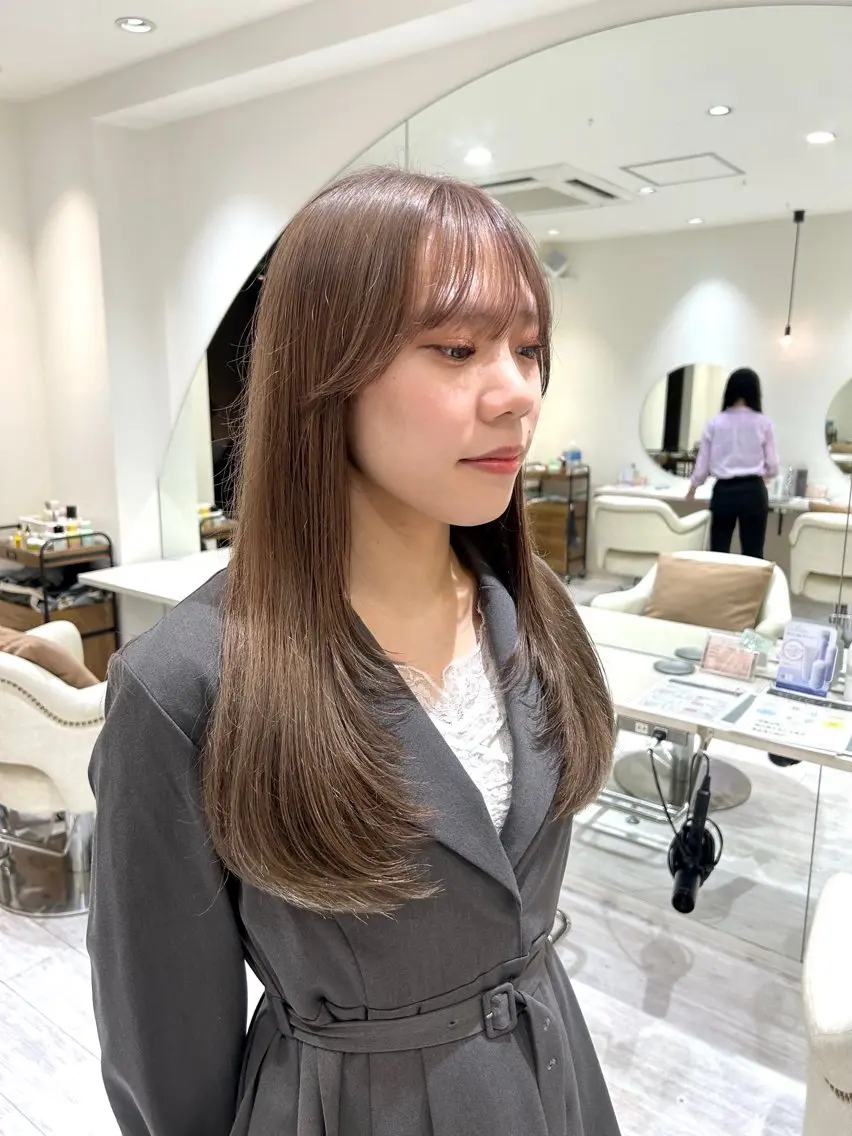 セミロング 韓国風ヘア レイヤーカット lole. まさきのヘアスタイル