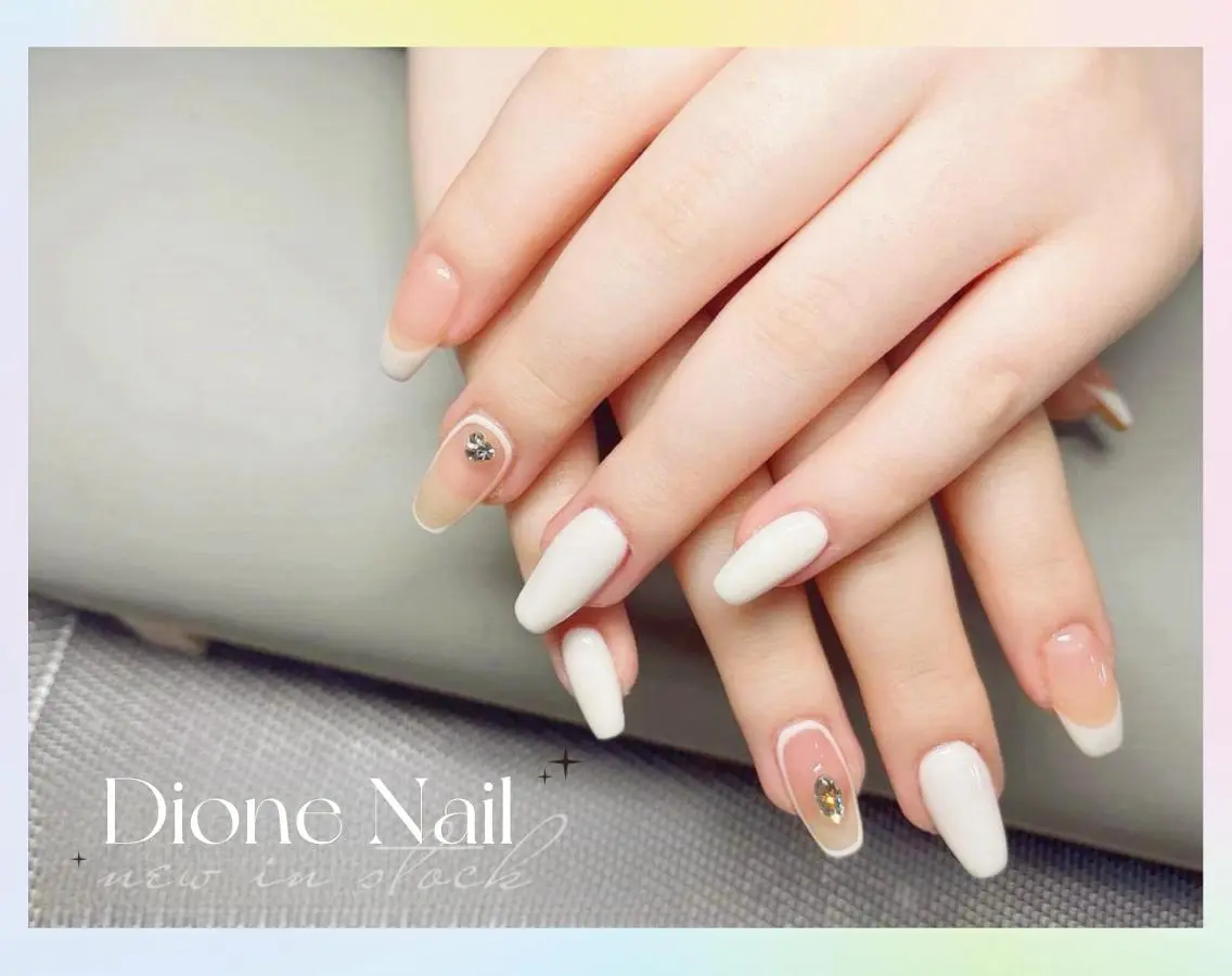 ネイル ハンドネイル ハンドケア Dione ネイル専門店のネイルデザイン