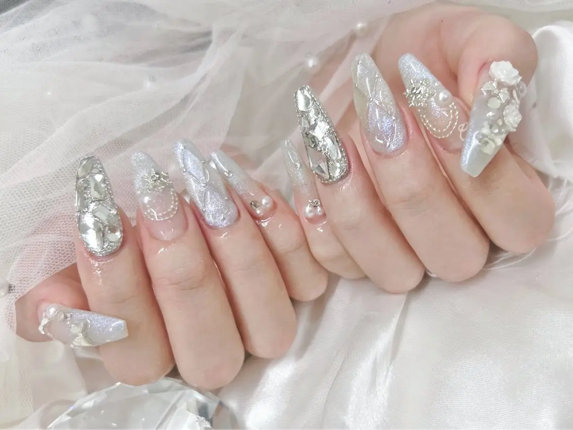 ロング ハンドネイル Nailsalon Angeのネイルデザイン
