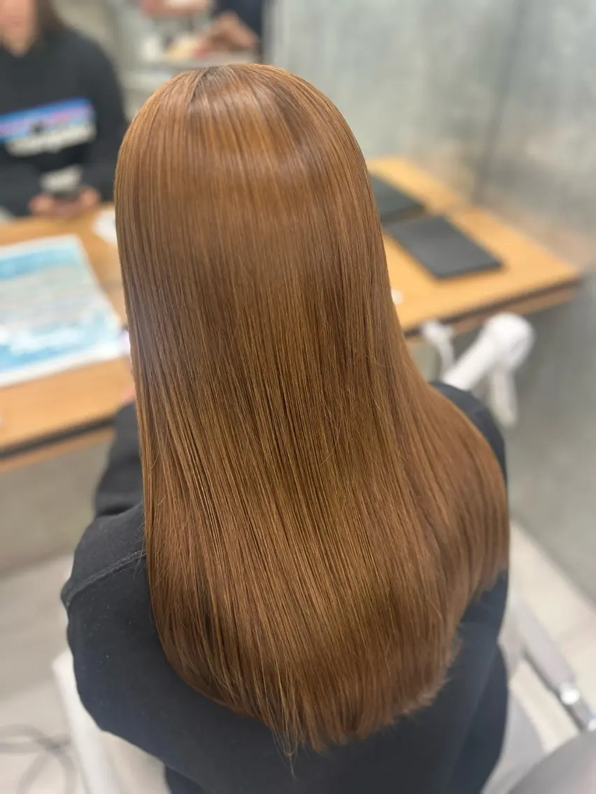 ロング カラー カット 坂井 咲月のヘアスタイル