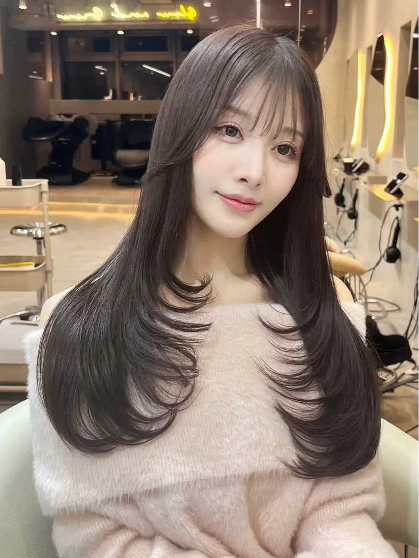ロング 大宮ブリーチ縮毛⭕️ 暗髪レイヤーしょうまのヘアスタイル