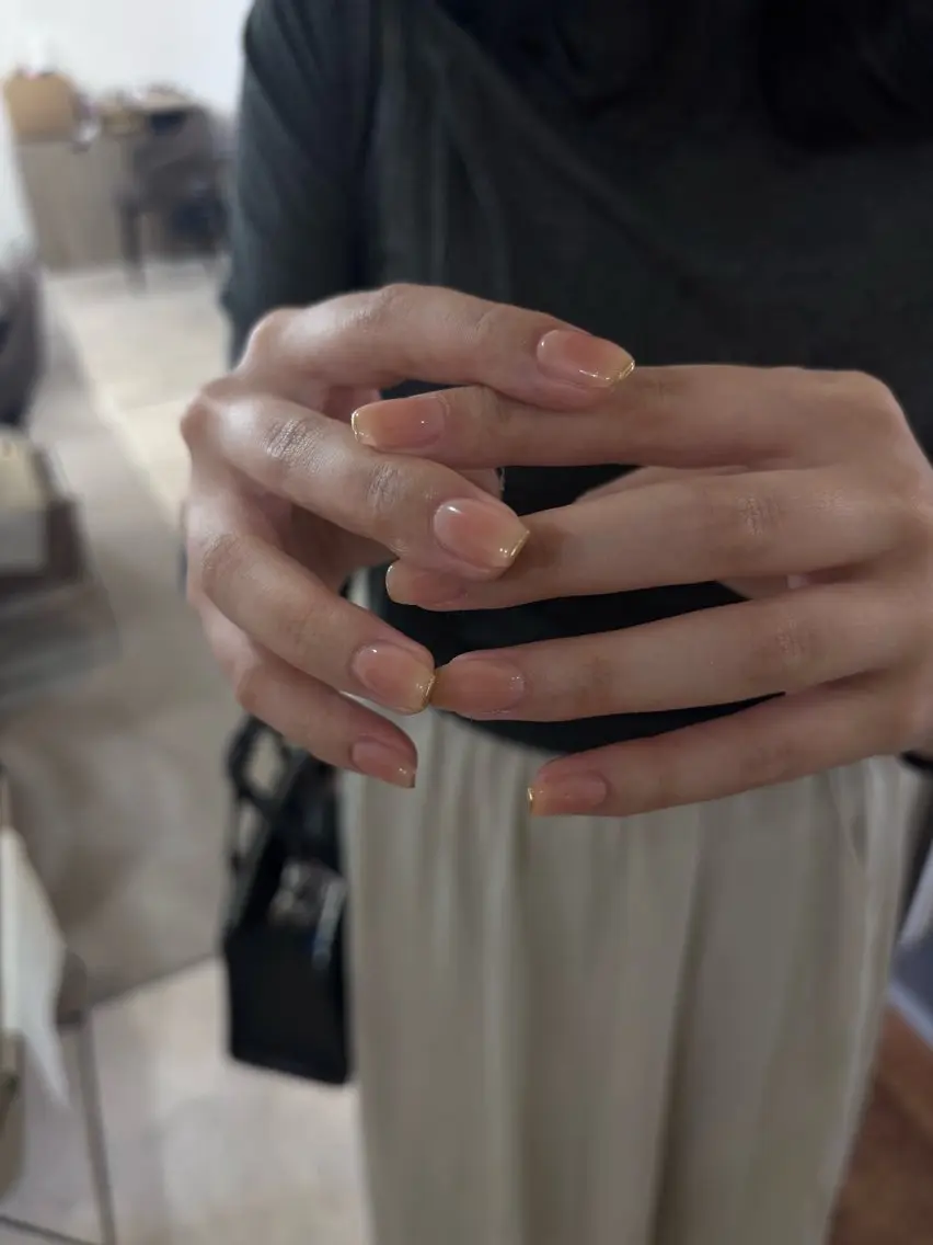 ネイル チークネイル ミラーネイル ハンドネイル free'snail N A Oのネイルデザイン