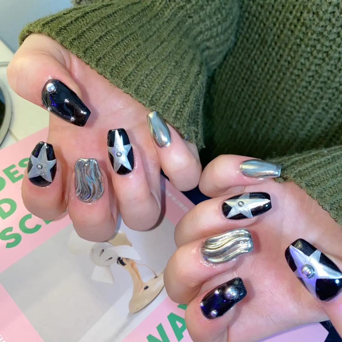 ネイル アートネイル オーロラネイル フレンチネイル 氷ネイル・うるうるネイル マグネットネイル ハンドネイル Nail by Licorneのネイルデザイン