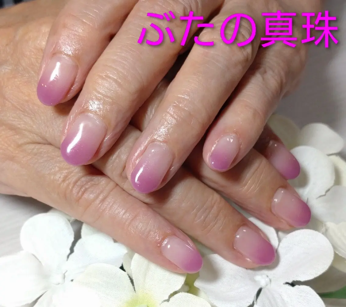 ネイル グラデーション ハンドネイル 林 珠里のネイルデザイン