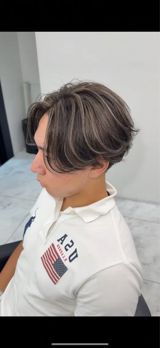 カラー メンズ メンズメッシュ 黒髪 メッシュ カット ヘアカラー メンズ特化型美容師 ★あおいのヘアスタイル
