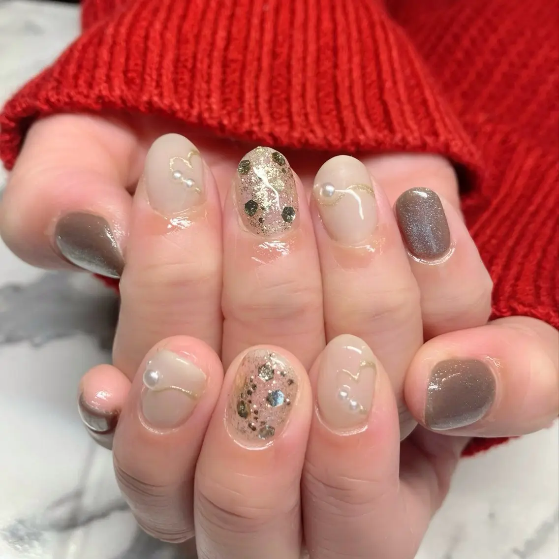ネイル ブラウン ハート マグネットネイル ミラーネイル MALAMA NAILのネイルデザイン