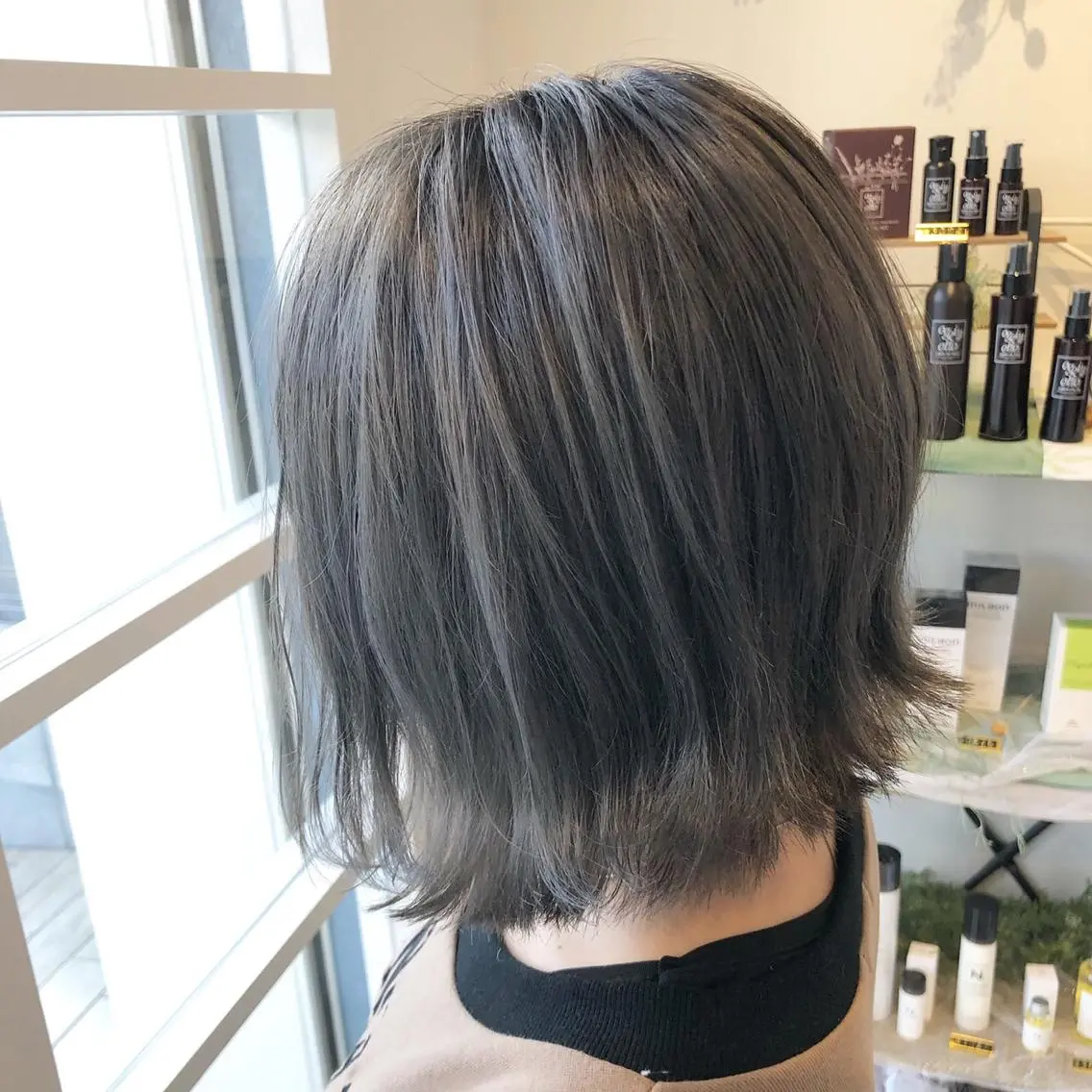 ミディアム カラー カット ヘアカラー トリートメント 髪質改善ストレー ト指名NO.1林駿希のヘアスタイル