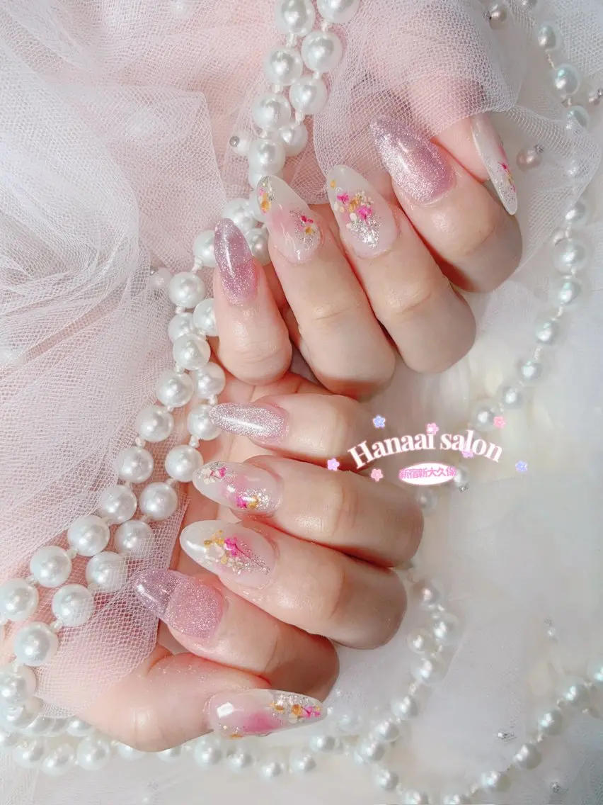 ミディアム ハンドネイル Hanaai Salon新宿店のネイルデザイン