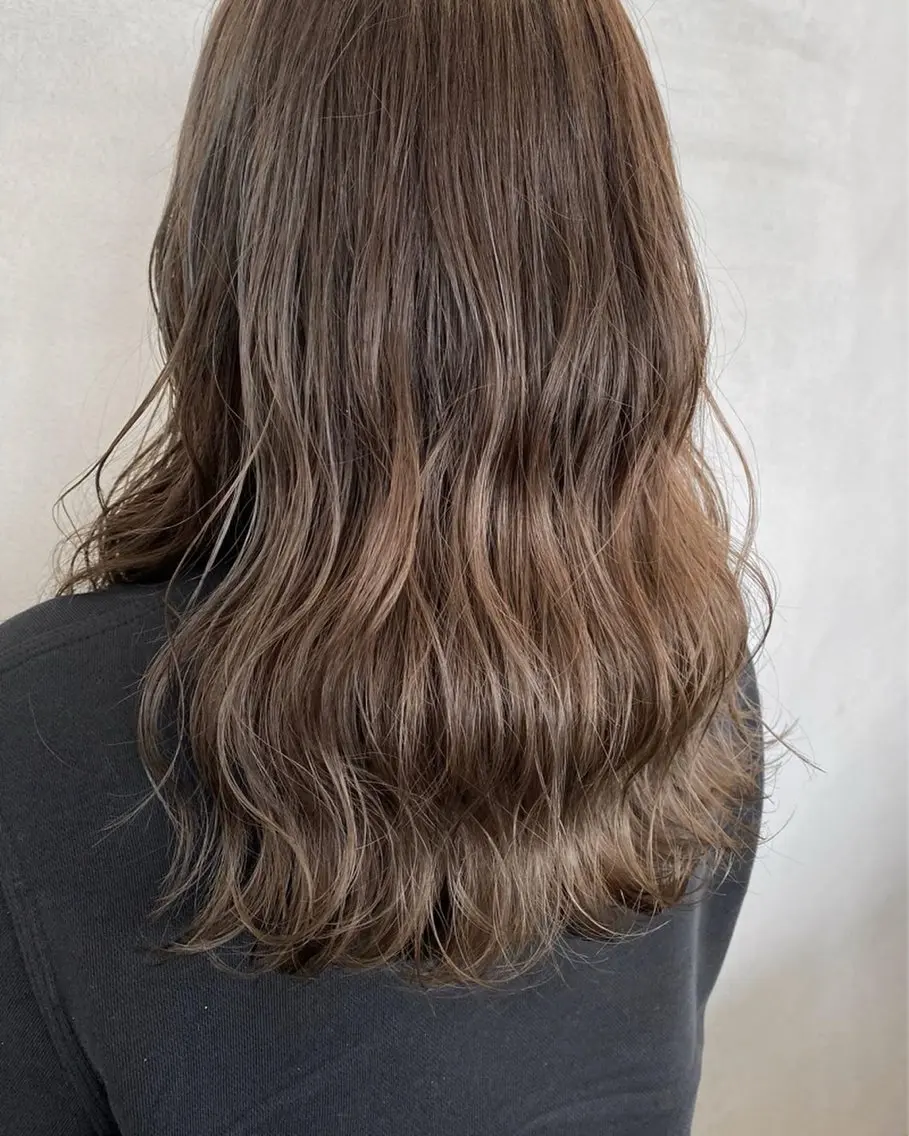セミロング カラー KAYO カラー得意です^^のヘアスタイル