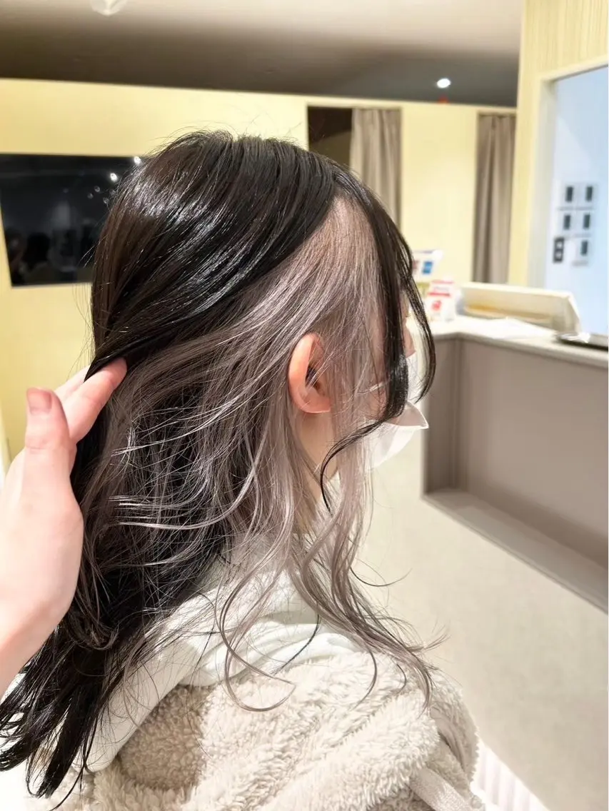 カラー 艶髪✨透明感カラー 山本　遥斗のヘアスタイル