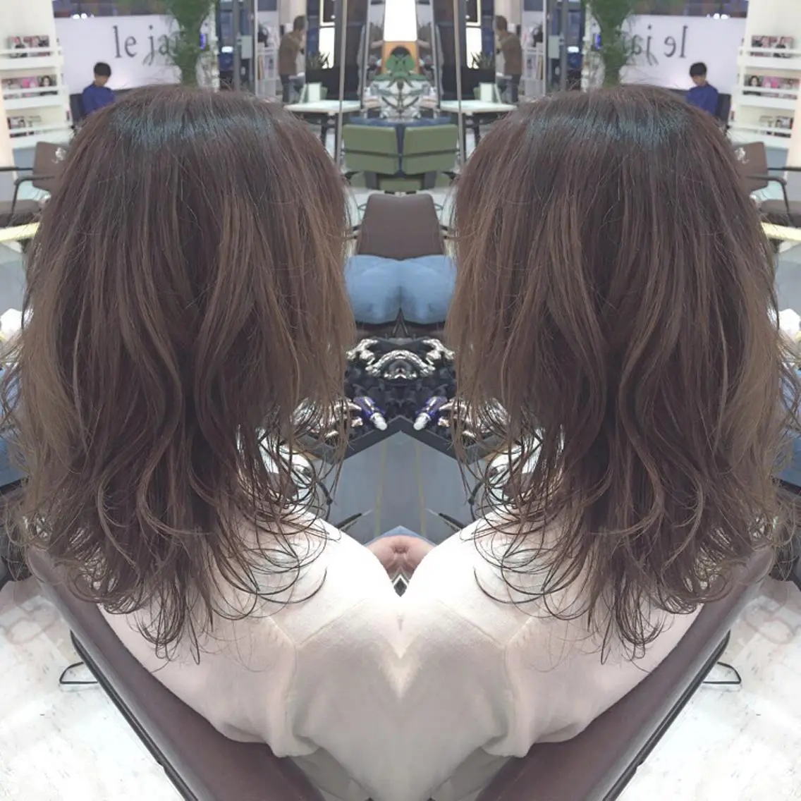 ミディアム セミロング カラー グレージュ イルミナカラー 青木 茂樹⭐️ 透明感カラーのヘアスタイル
