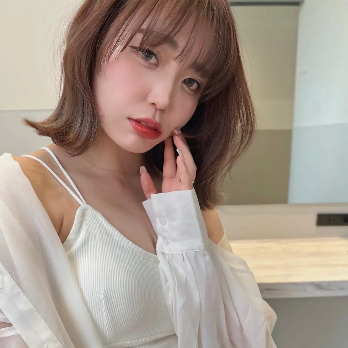 ミディアム カラー ヘアアレンジ ハイライトカラー ボブ ハイライト 韓国風ヘア 韓国モテhair🍑 momoのヘアスタイル