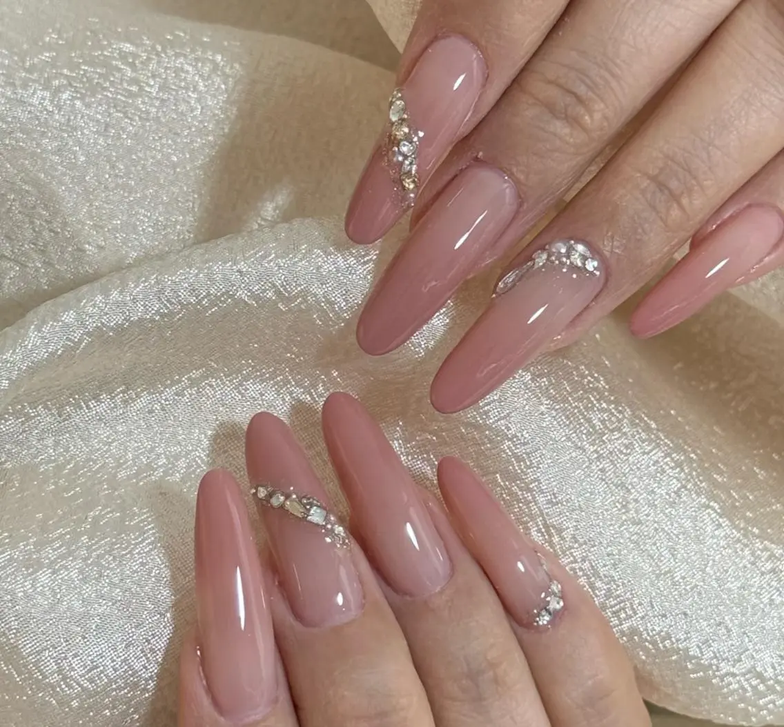 ネイル ハンドネイル エリ🫧 nail池袋東口のネイルデザイン