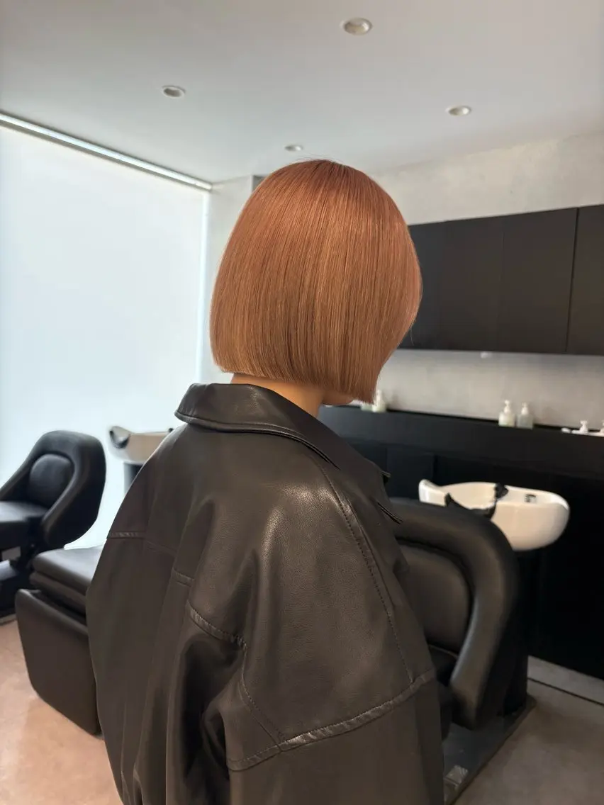 ショート カラー ブリーチ カット ヘアカラー 吉武 茂暉のヘアスタイル