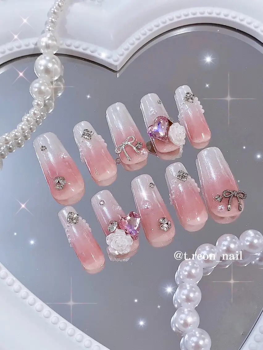 ネイル チークネイル ガーリー ハート キラキラネイル ピンク ハンドネイル 3Dアートネイル💗 都築レナのネイルデザイン