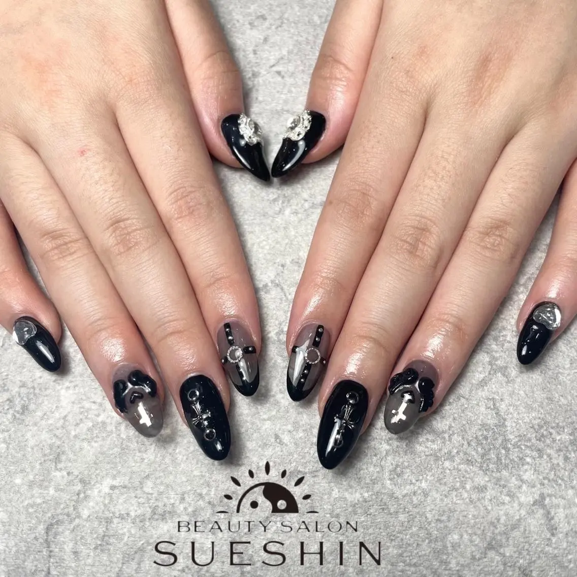 セミロング S ueshinのネイルデザイン