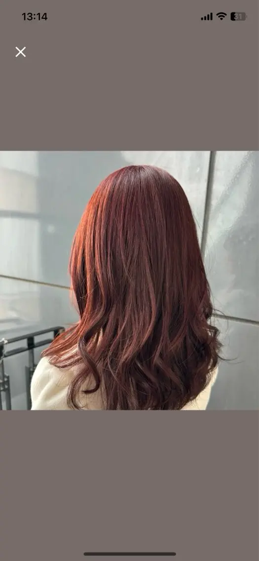 ロング 藤井 麗桜のヘアスタイル