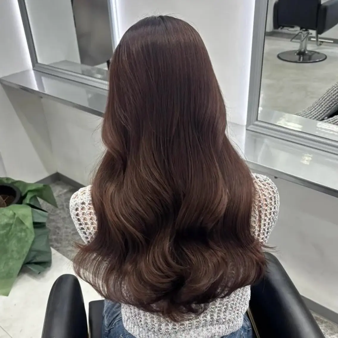 ロング カラー ベージュカラー ブリーチ ブラウンカラー 透明感カラー デザインカラー ヘアカラー 涼星/心斎橋/艶髪 モデル様募集中👑のヘアスタイル